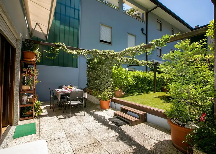 Elegance Suite Isabella - Happy Rentals